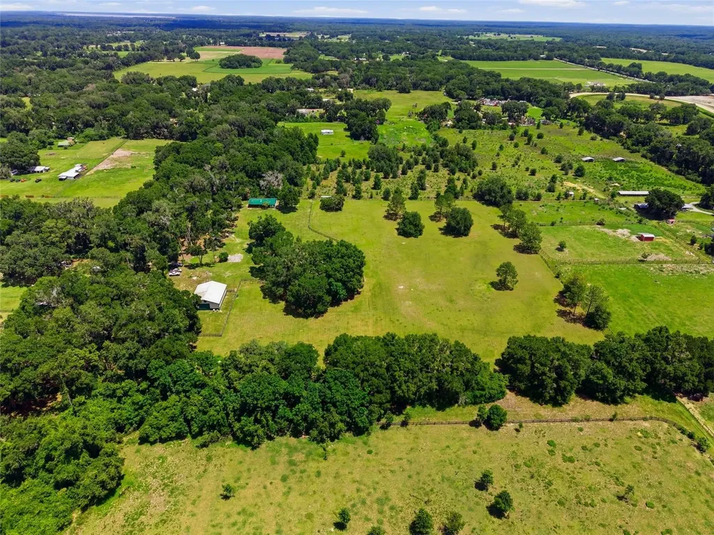 13551 NE 14th Avenue Citra FL 32113