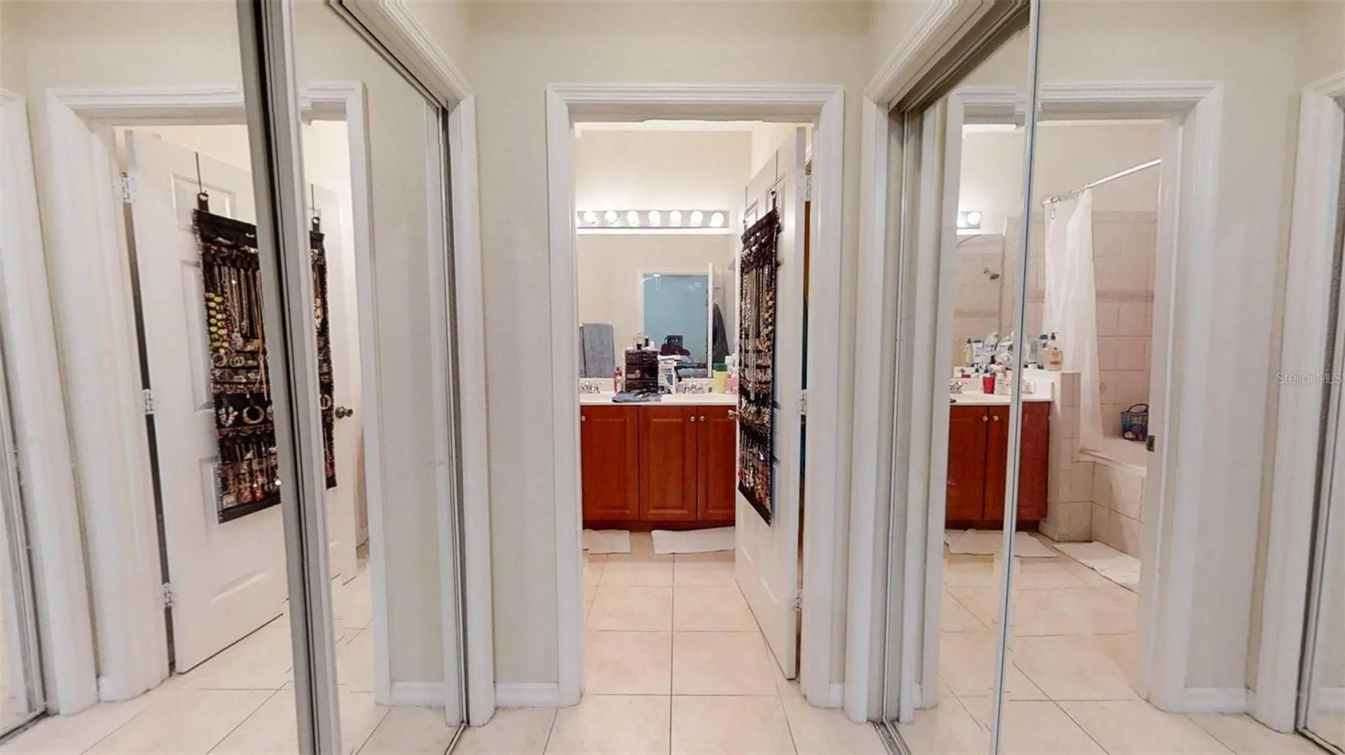 1370 Pacific Road Kissimmee FL 34759