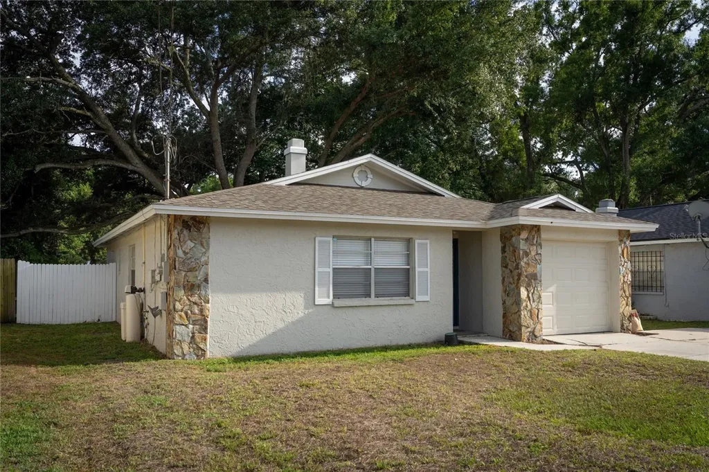 4703 Serena Drive Tampa FL 33617