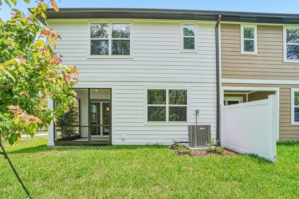 7524 Deer Valley Circle Tampa FL 33635