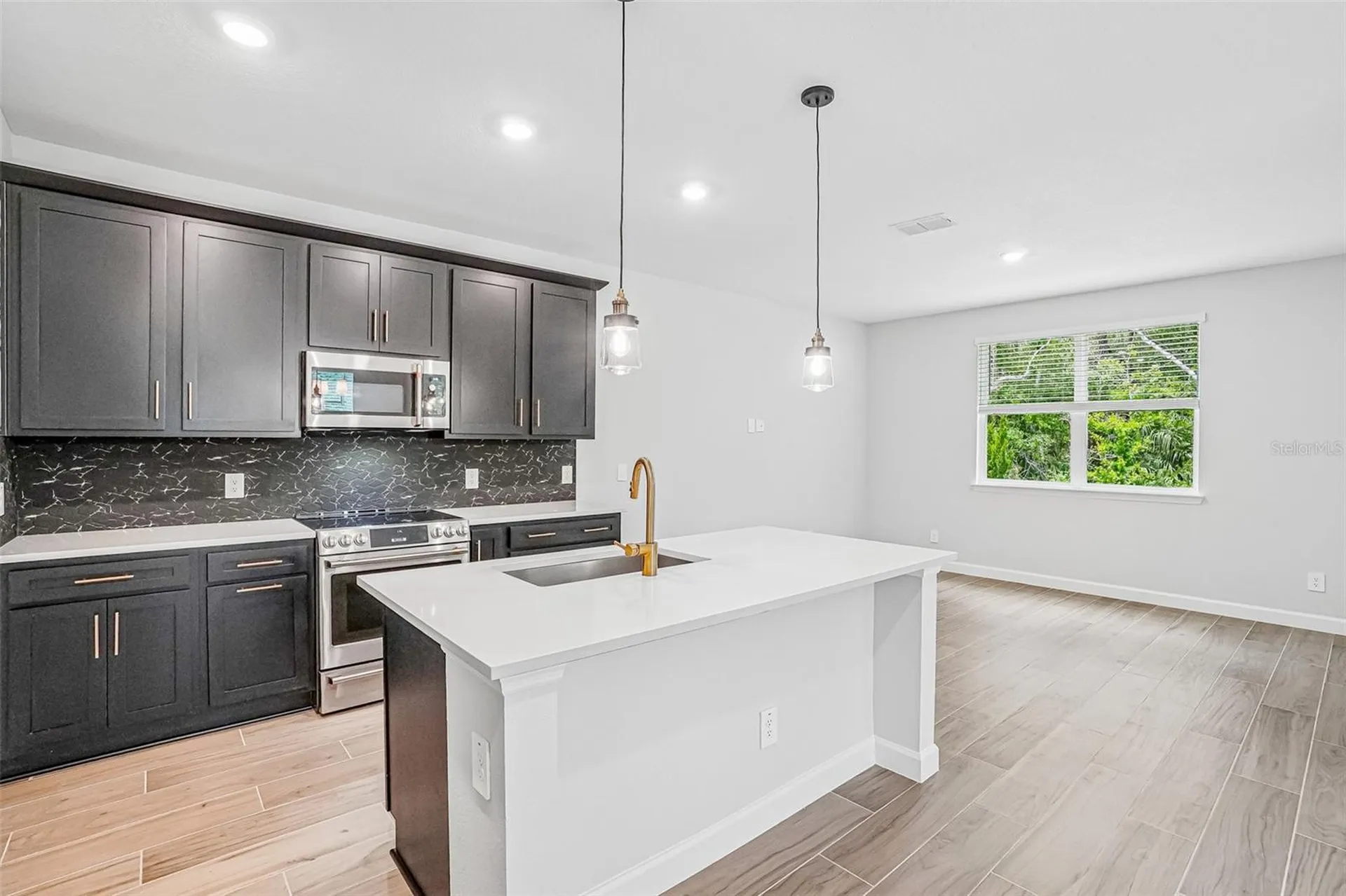 7524 Deer Valley Circle Tampa FL 33635
