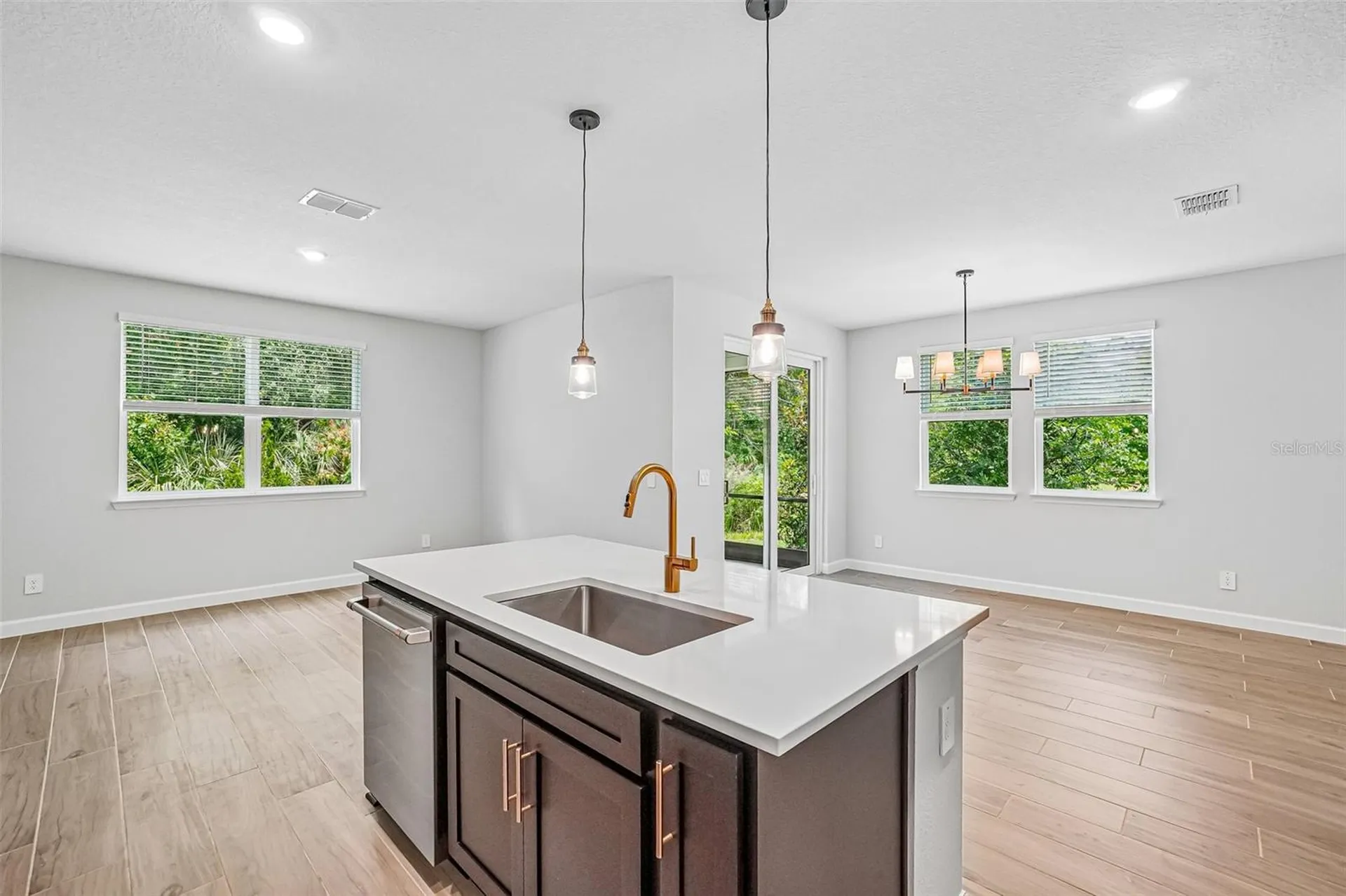 7524 Deer Valley Circle Tampa FL 33635