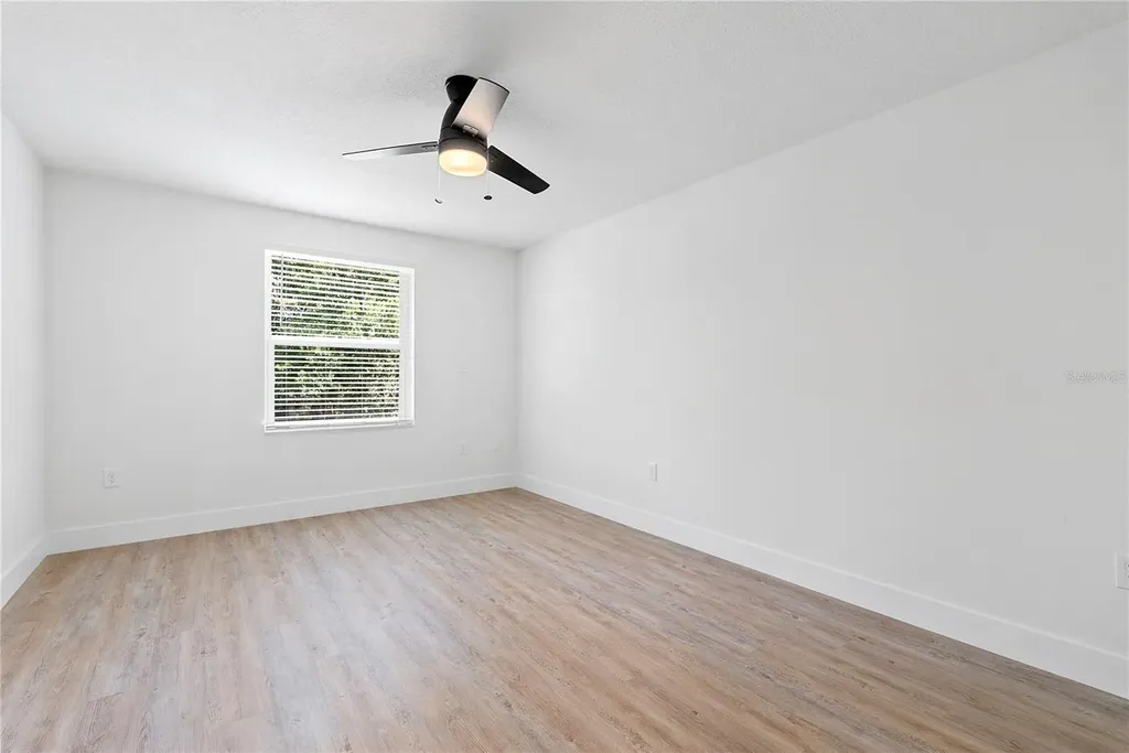 1811 Baxter Avenue Orlando FL 32806