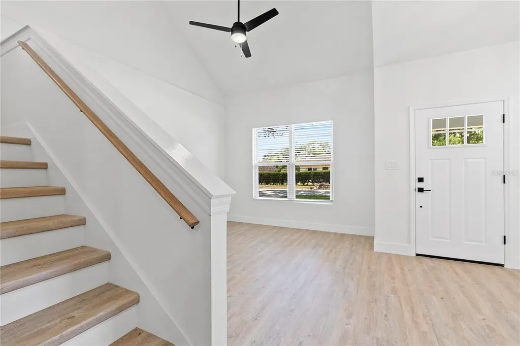 1811 Baxter Avenue Orlando FL 32806