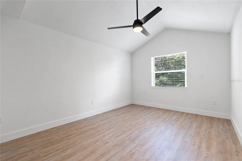 1811 Baxter Avenue Orlando FL 32806