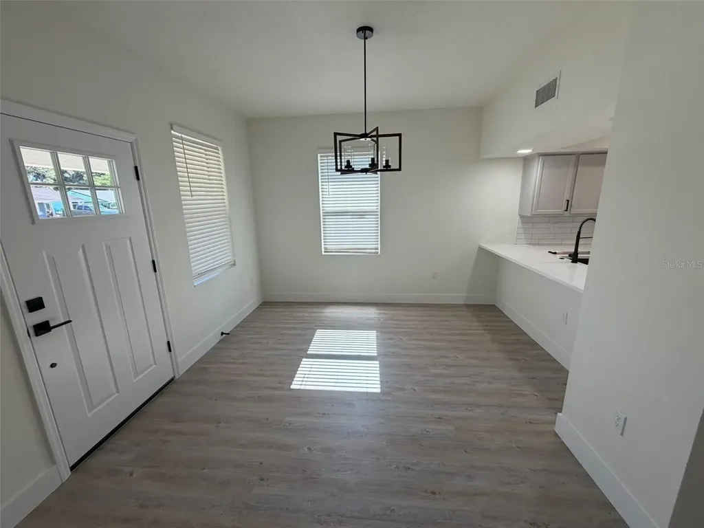 1811 Baxter Avenue Orlando FL 32806