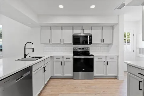1811 Baxter Avenue Orlando FL 32806