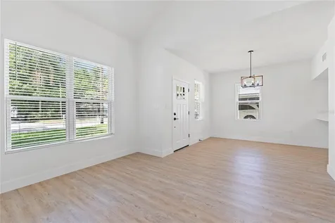 1811 Baxter Avenue Orlando FL 32806
