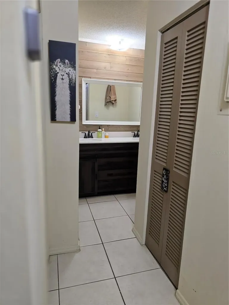 2811 SW Archer Road Gainesville FL 32608