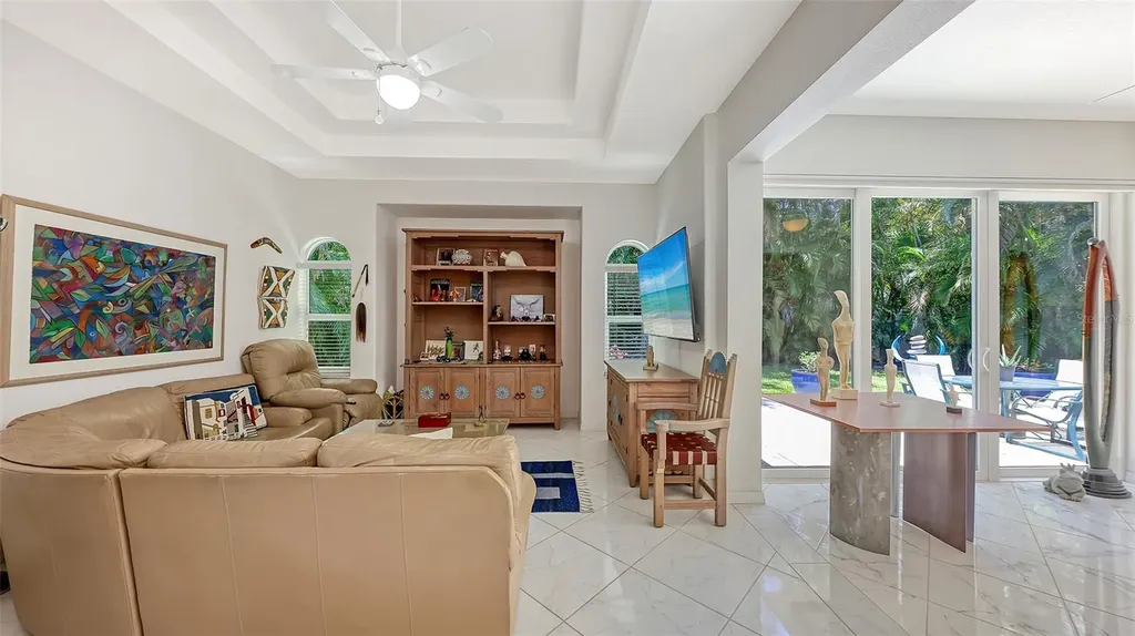 6730 W Country Club Lane Sarasota FL 34243