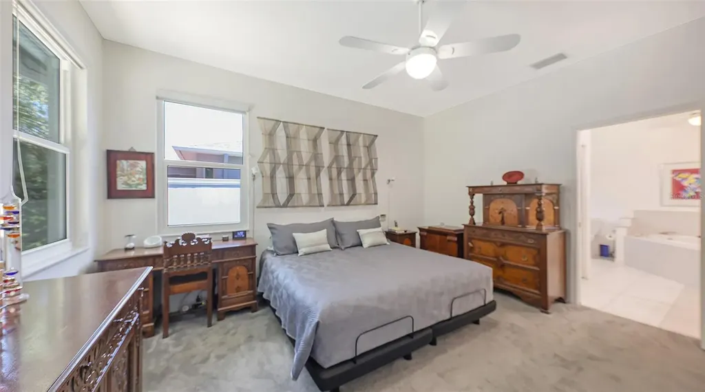 6730 W Country Club Lane Sarasota FL 34243