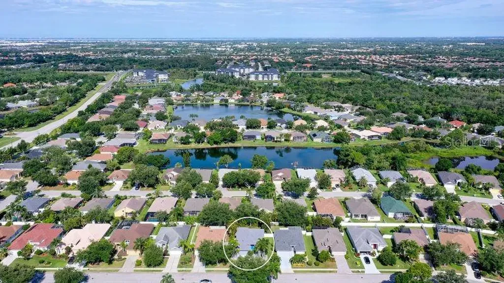 6730 W Country Club Lane Sarasota FL 34243
