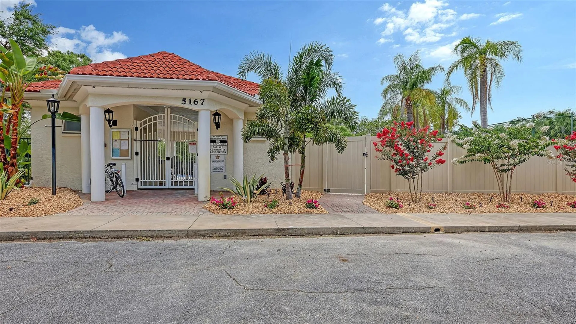 6730 W Country Club Lane Sarasota FL 34243