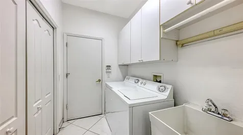 6730 W Country Club Lane Sarasota FL 34243