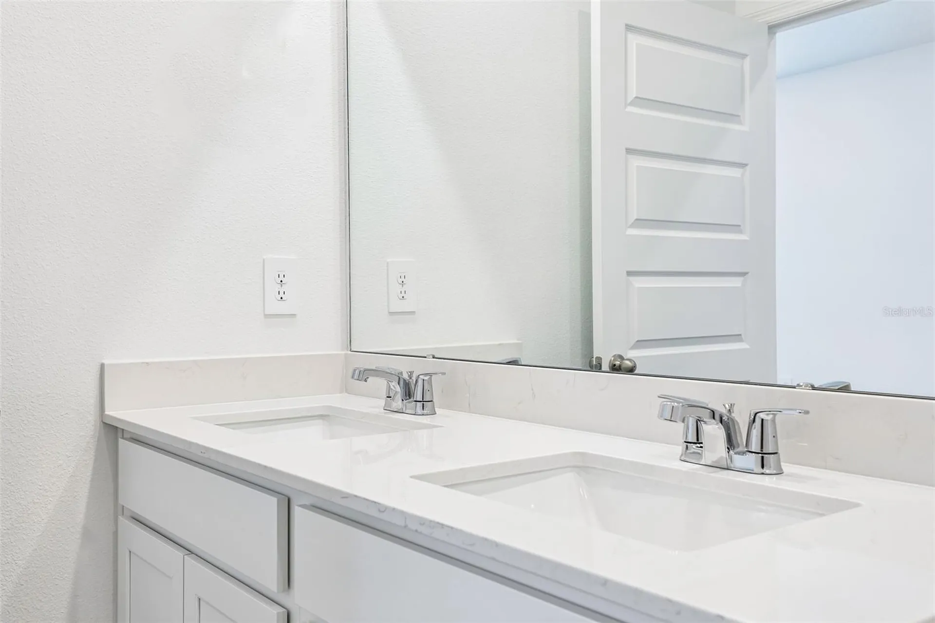 4005 Valerian Way Tavares FL 32778