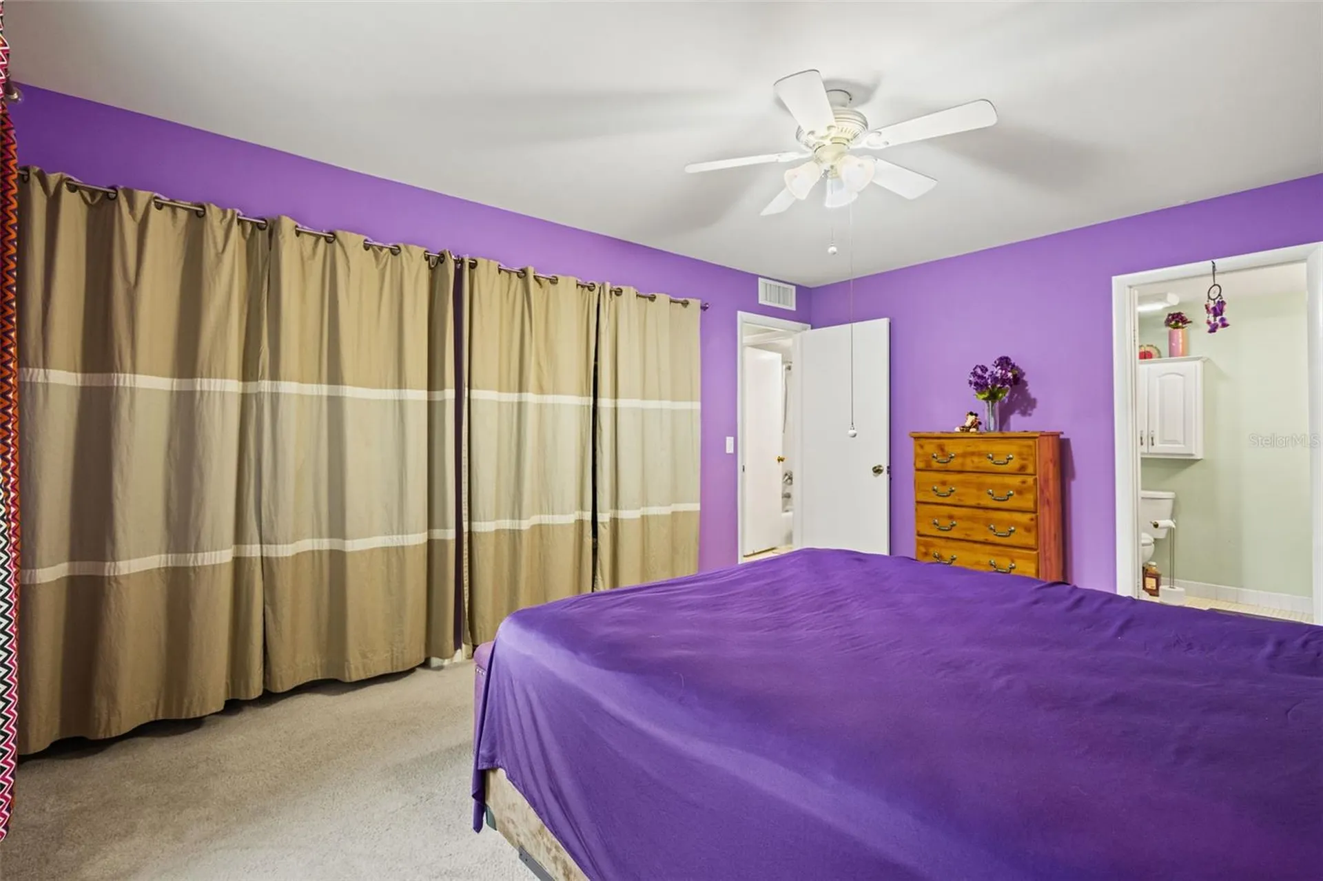 4138 Pinelake Lane Tampa FL 33618