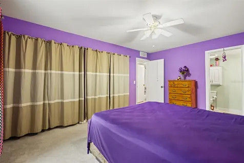 4138 Pinelake Lane Tampa FL 33618