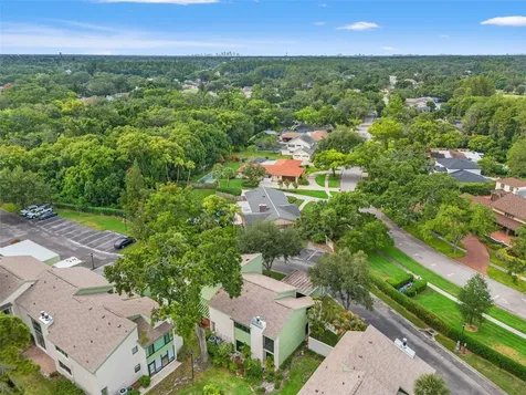 4138 Pinelake Lane Tampa FL 33618