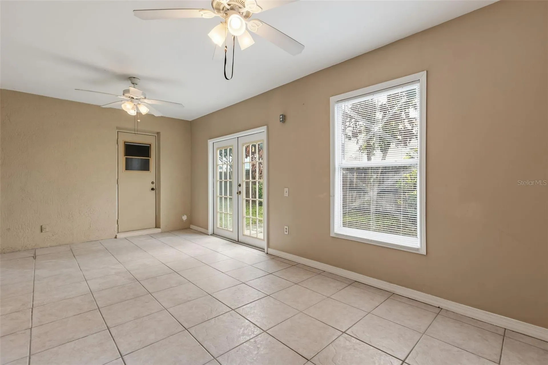 4113 Oakberry Drive Orlando FL 32817