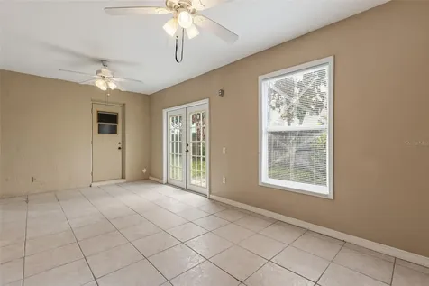4113 Oakberry Drive Orlando FL 32817