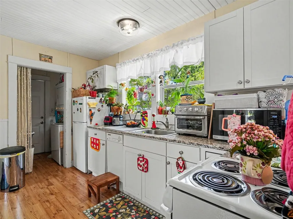 2222 Florinda Street Sarasota FL 34231