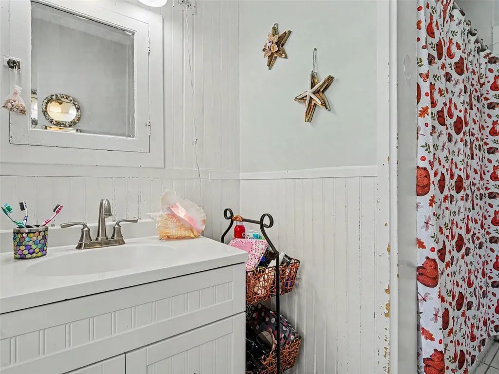 2222 Florinda Street Sarasota FL 34231
