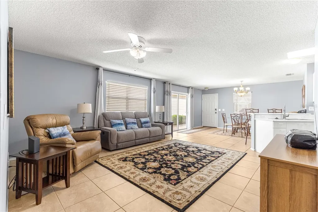 2140 Estevez Drive Lady Lake FL 32159