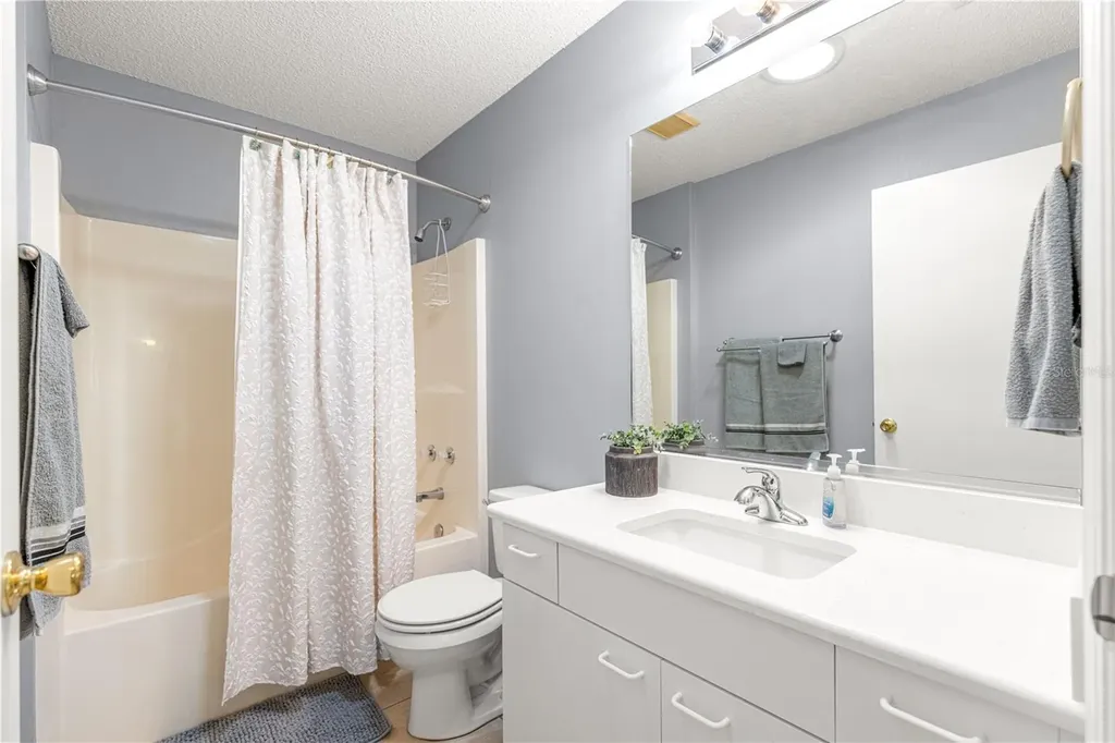 2140 Estevez Drive Lady Lake FL 32159