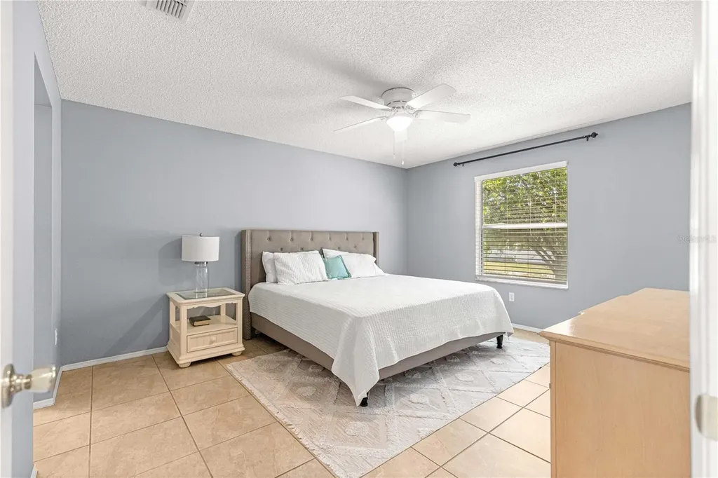 2140 Estevez Drive Lady Lake FL 32159