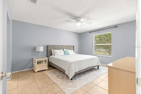 2140 Estevez Drive Lady Lake FL 32159