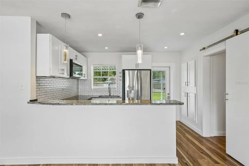 784 87th Avenue N St Petersburg FL 33702