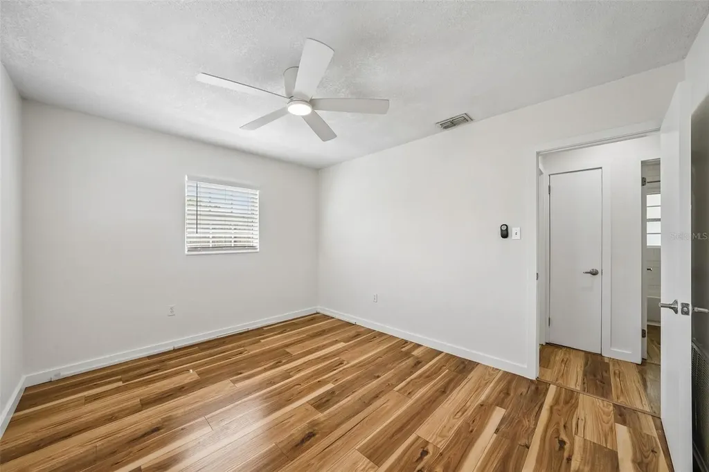 784 87th Avenue N St Petersburg FL 33702