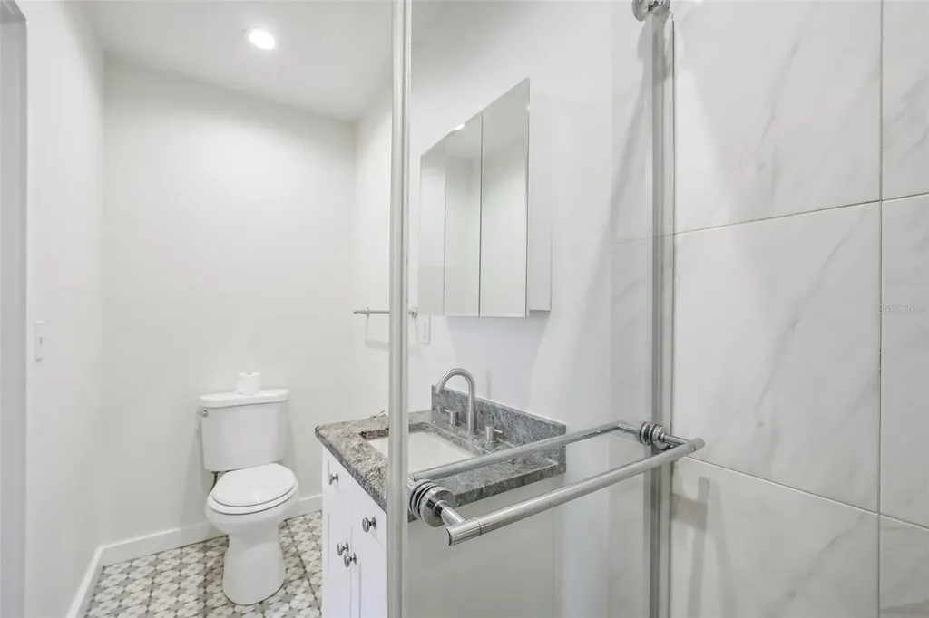 784 87th Avenue N St Petersburg FL 33702