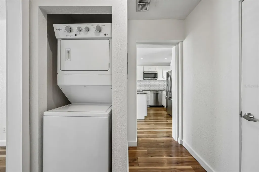 784 87th Avenue N St Petersburg FL 33702