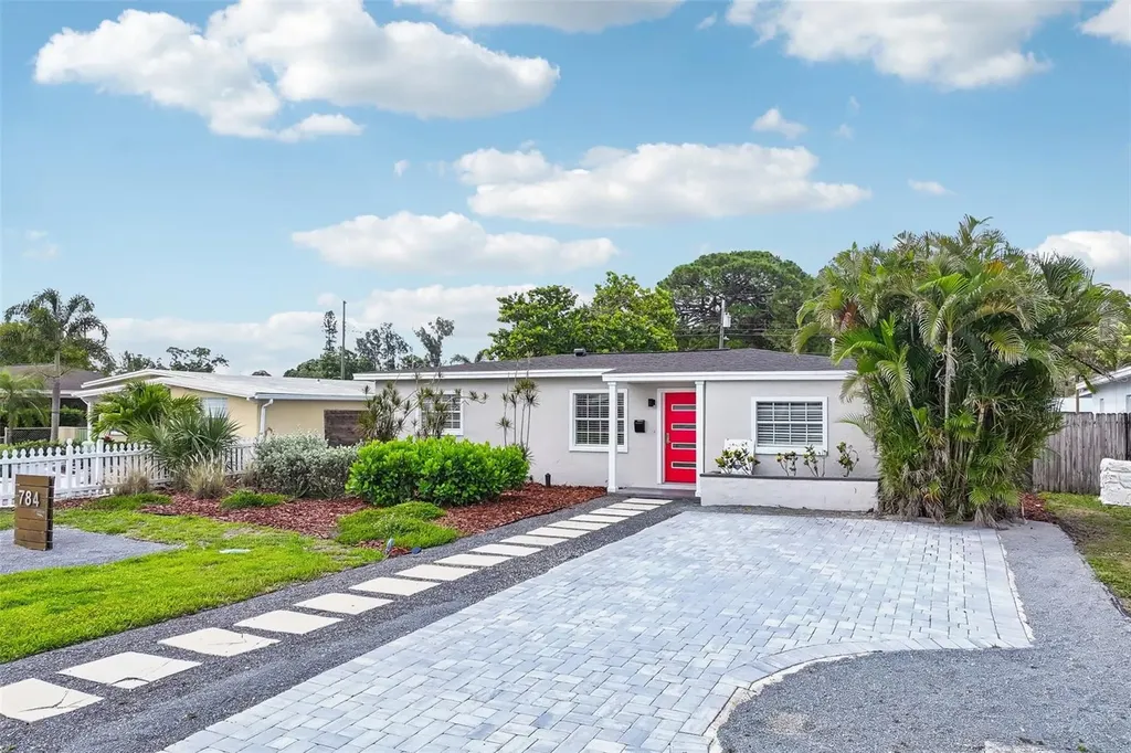 784 87th Avenue N St Petersburg FL 33702