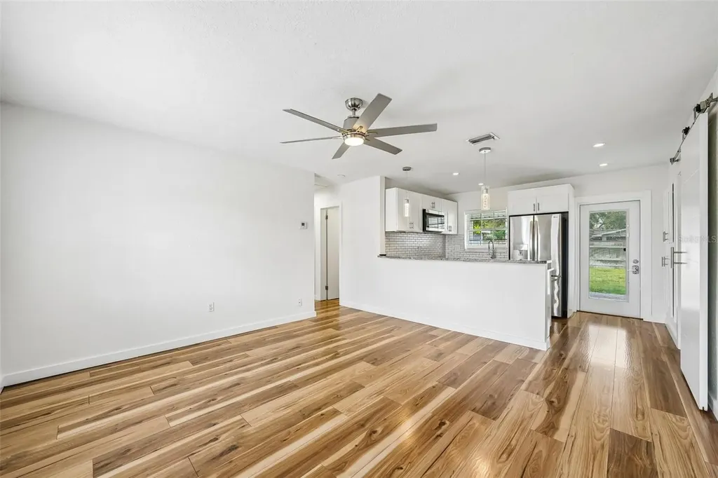 784 87th Avenue N St Petersburg FL 33702