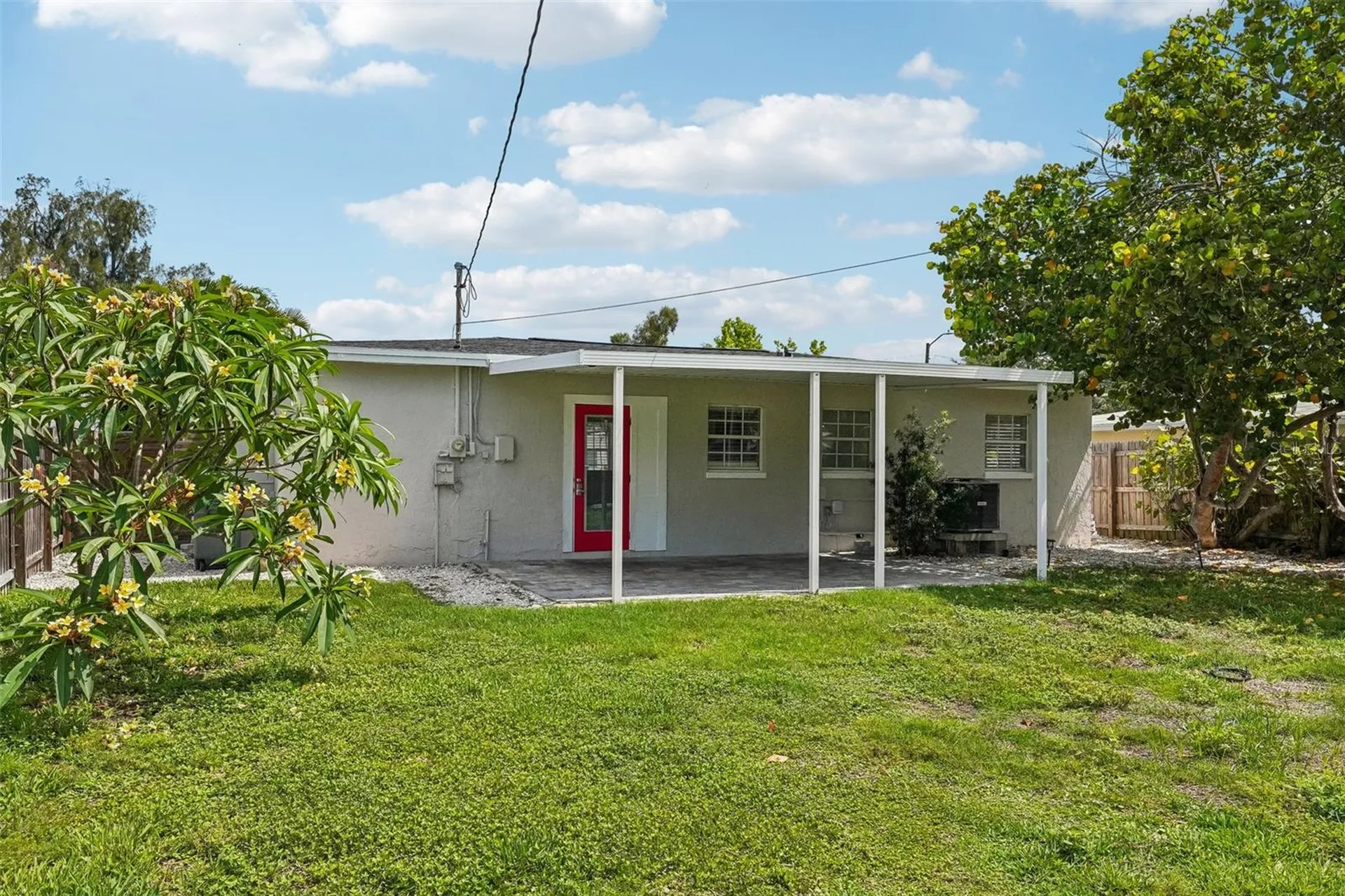 784 87th Avenue N St Petersburg FL 33702