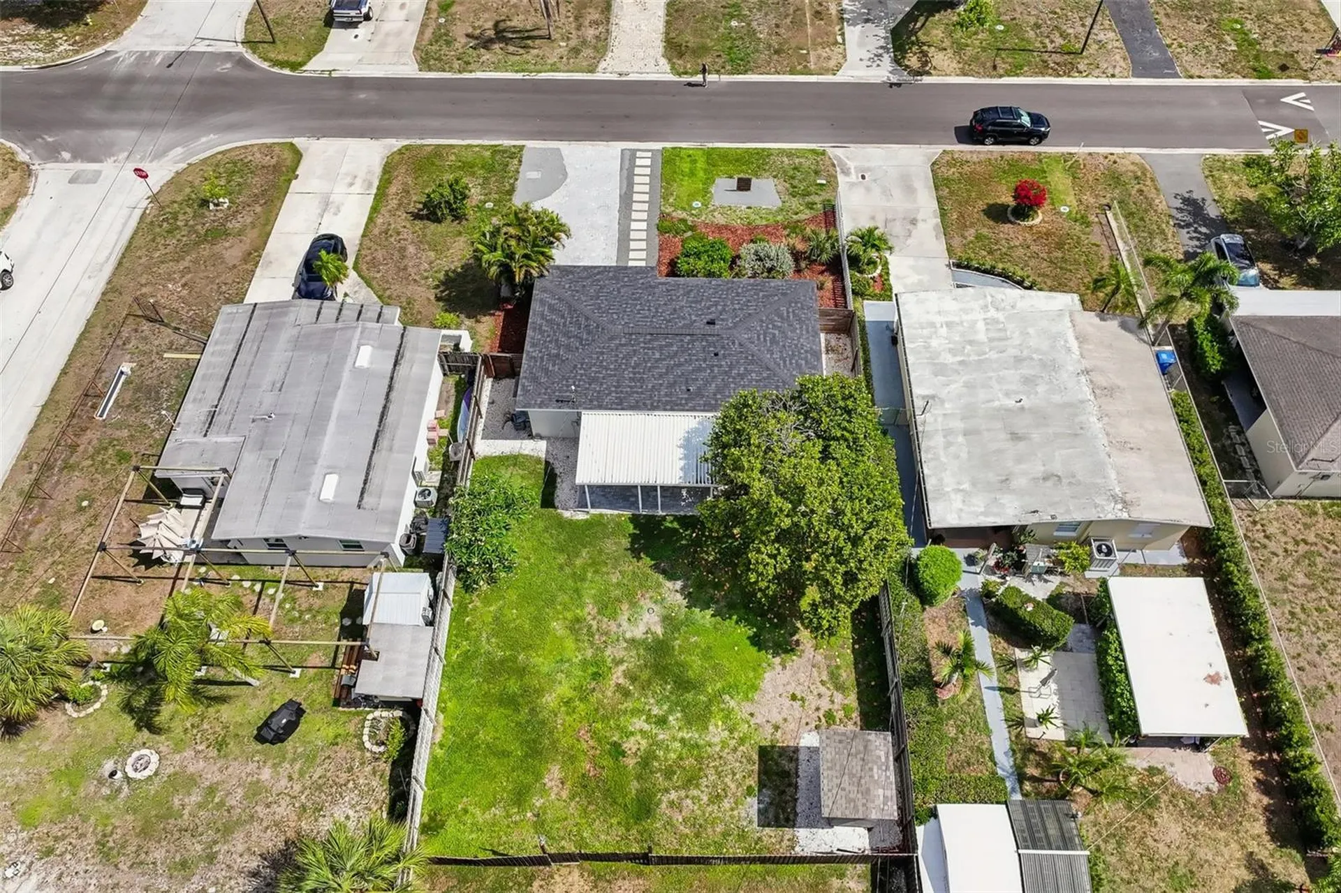 784 87th Avenue N St Petersburg FL 33702
