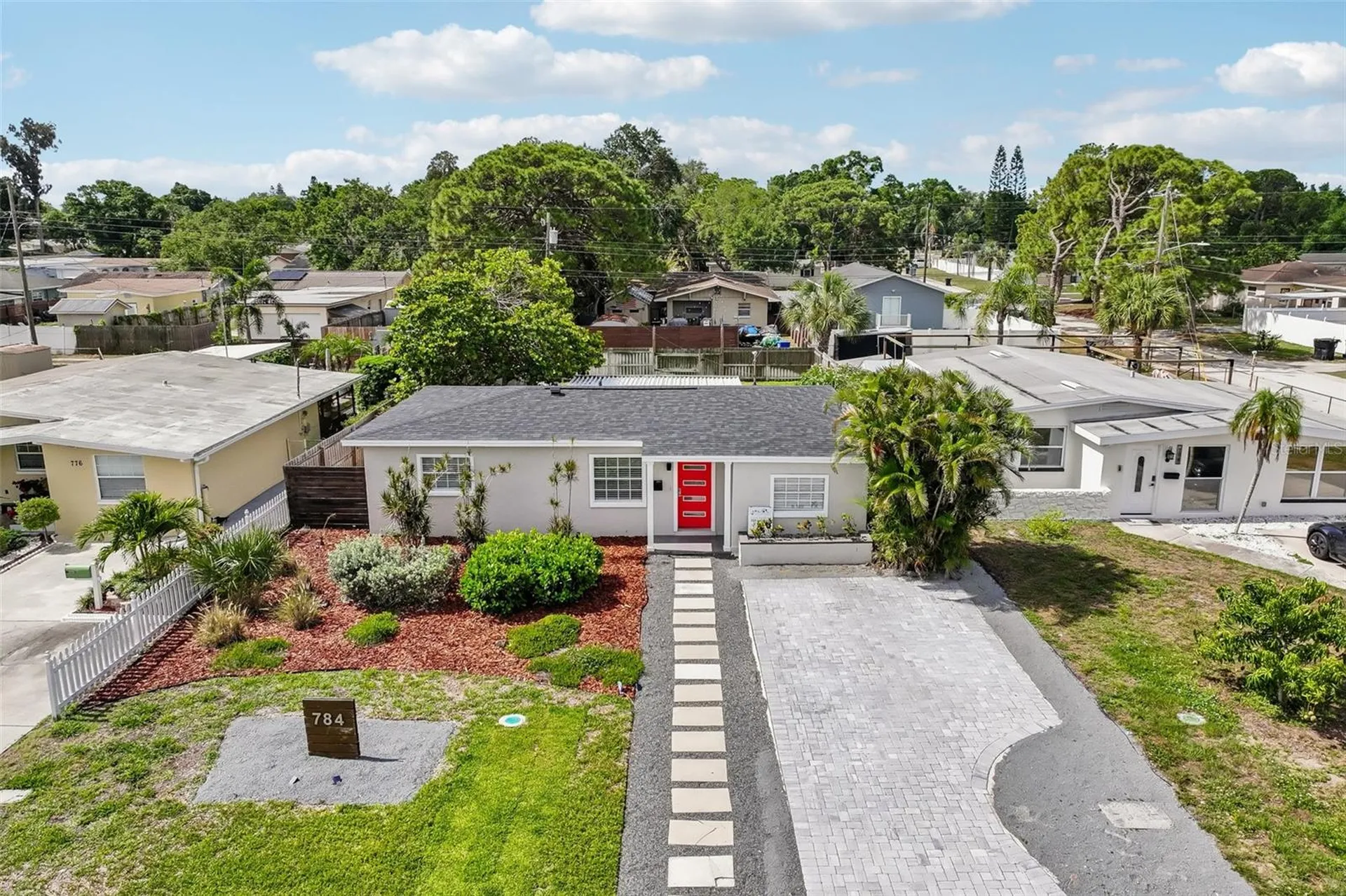 784 87th Avenue N St Petersburg FL 33702