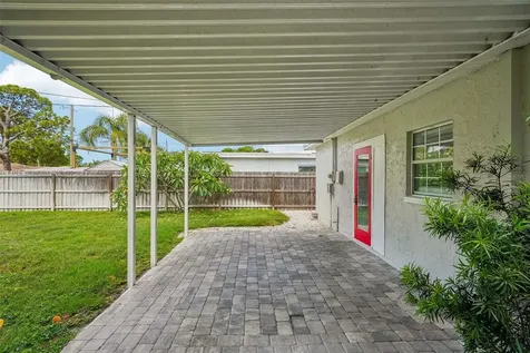 784 87th Avenue N St Petersburg FL 33702