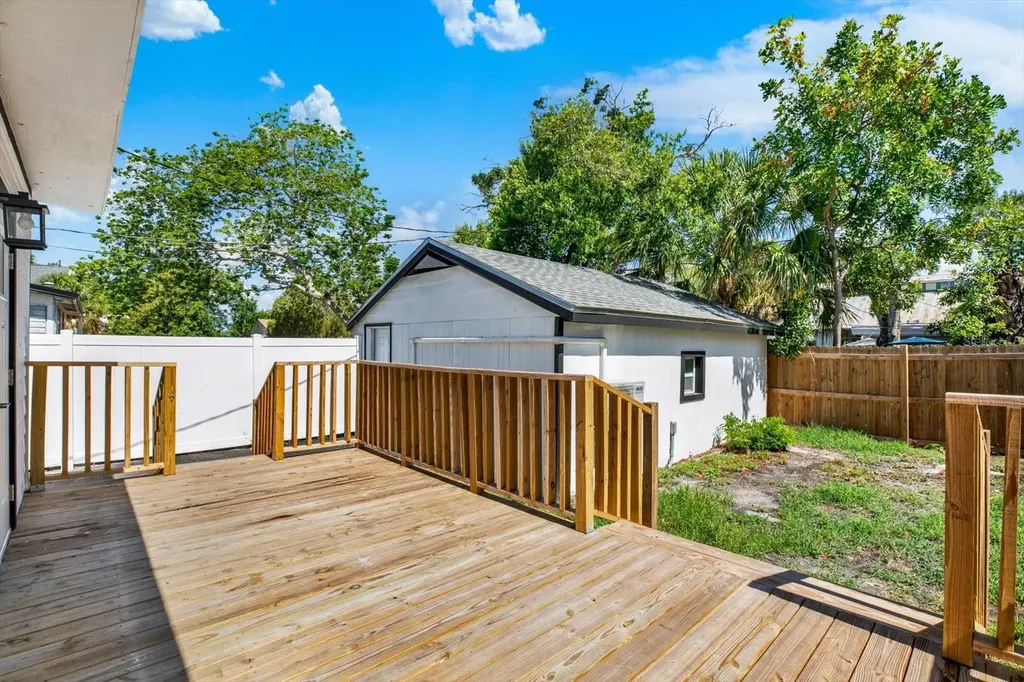 1621 7th Avenue N St Petersburg FL 33713