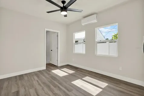 1621 7th Avenue N St Petersburg FL 33713