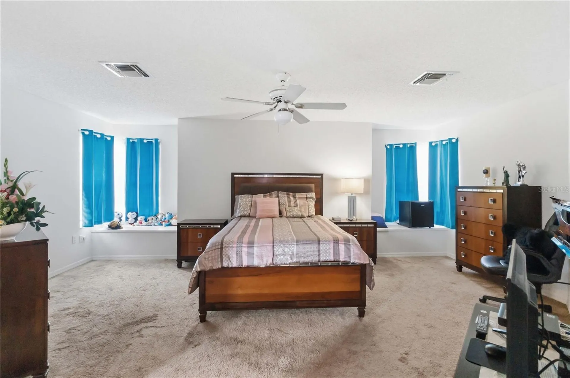 868 Nelson Drive Kissimmee FL 34758