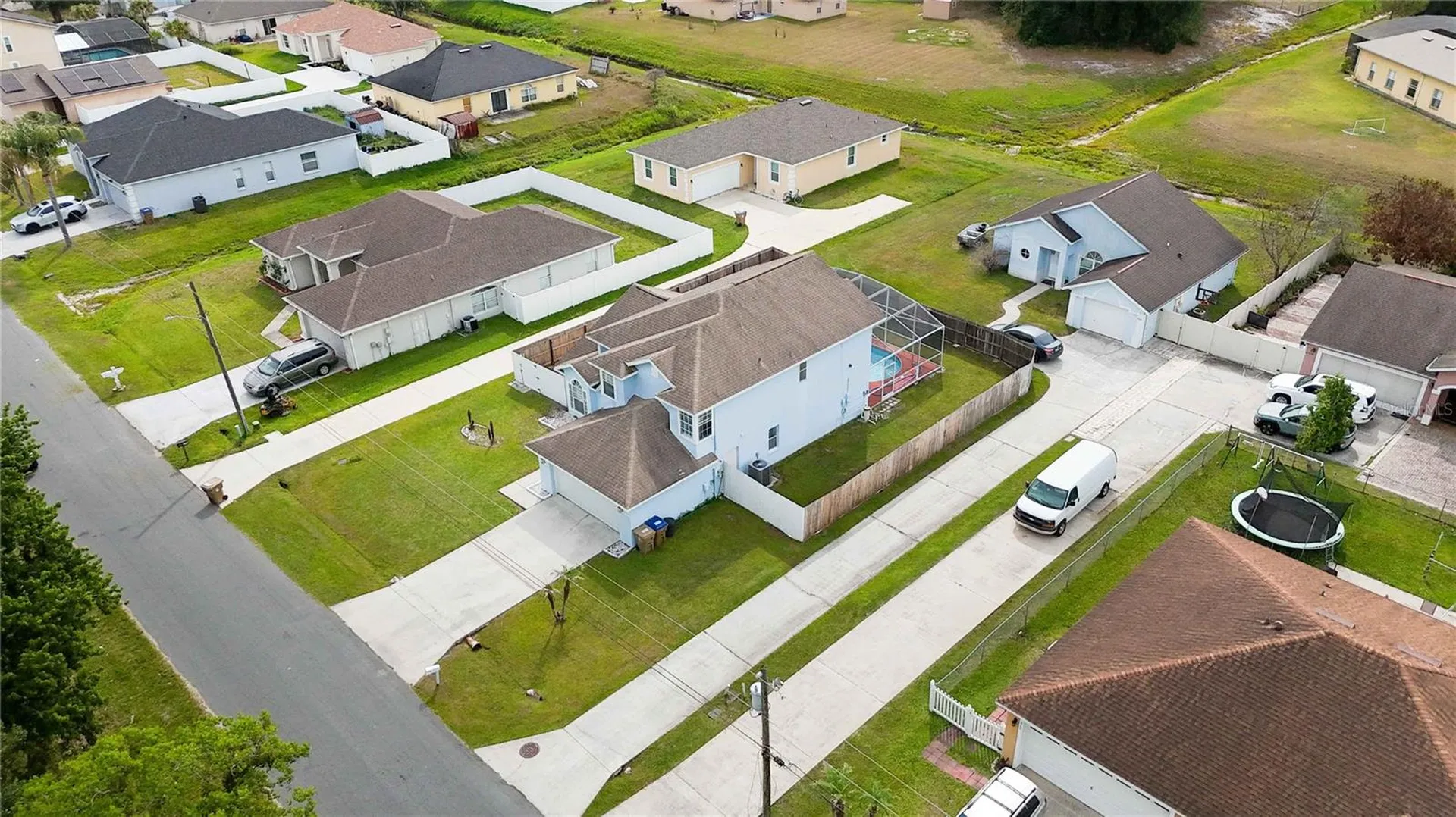 868 Nelson Drive Kissimmee FL 34758
