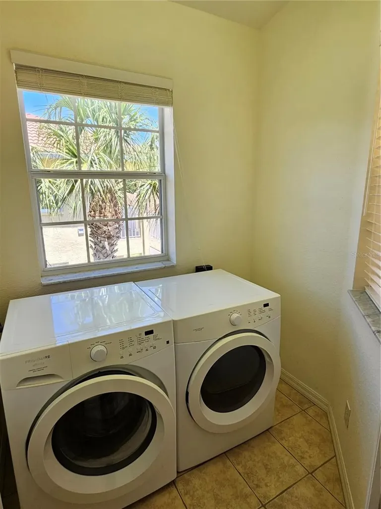 904 Casa Del Lago Way Venice FL 34292