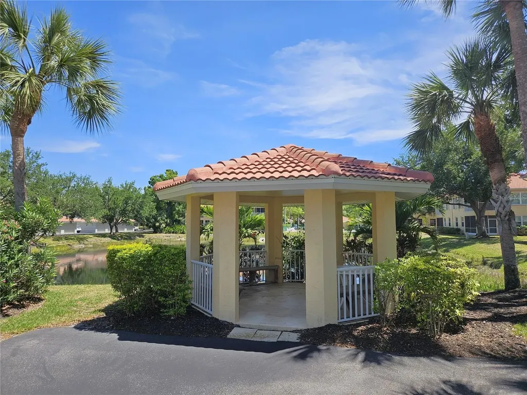 904 Casa Del Lago Way Venice FL 34292