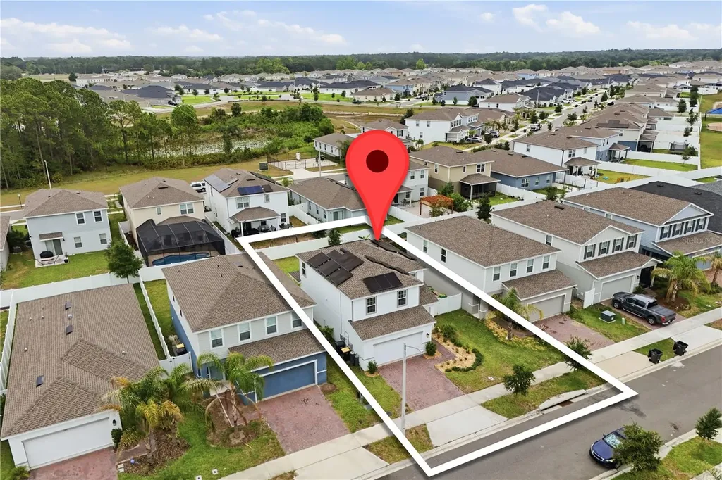 1715 Oceania Avenue Davenport FL 33837