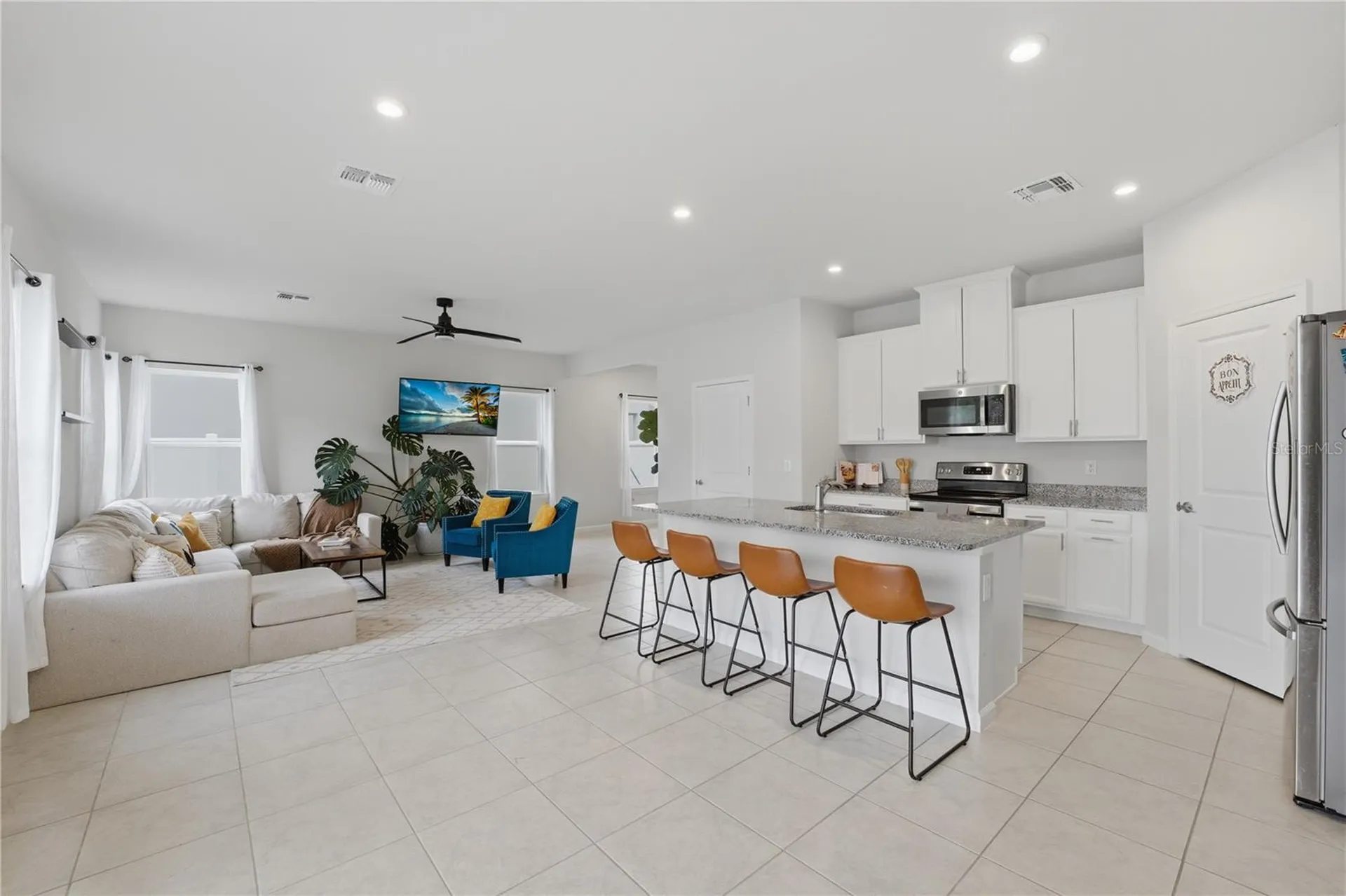 1715 Oceania Avenue Davenport FL 33837