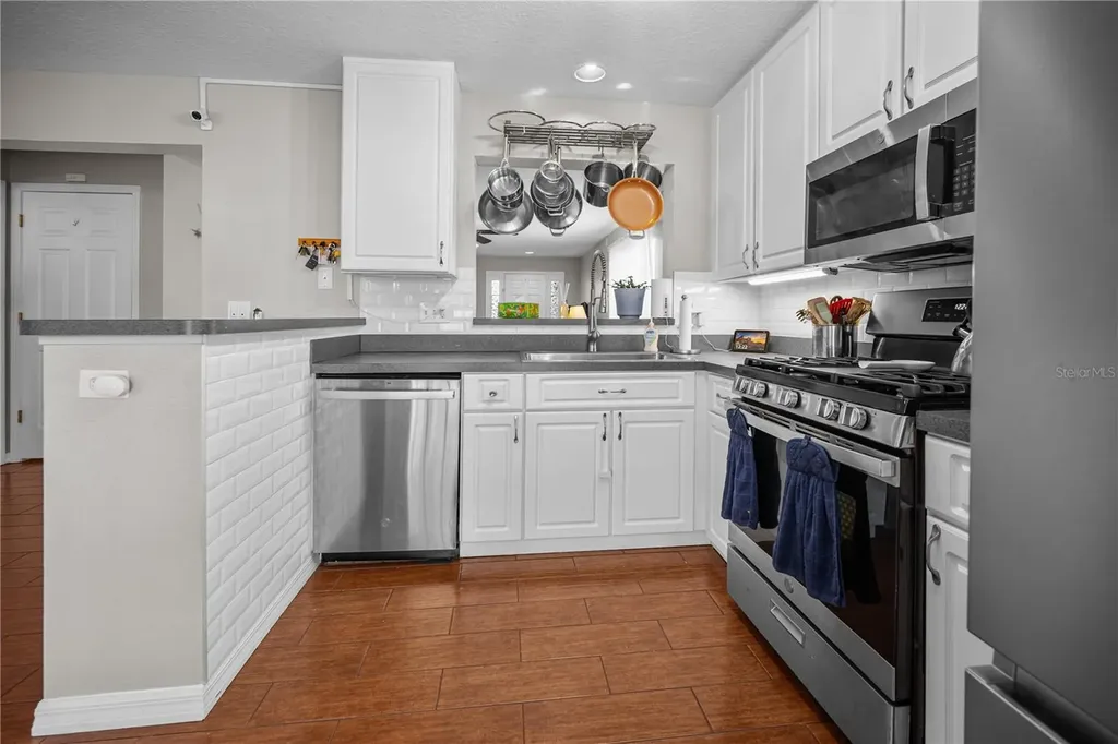 453 Summer Sails Drive Valrico FL 33594