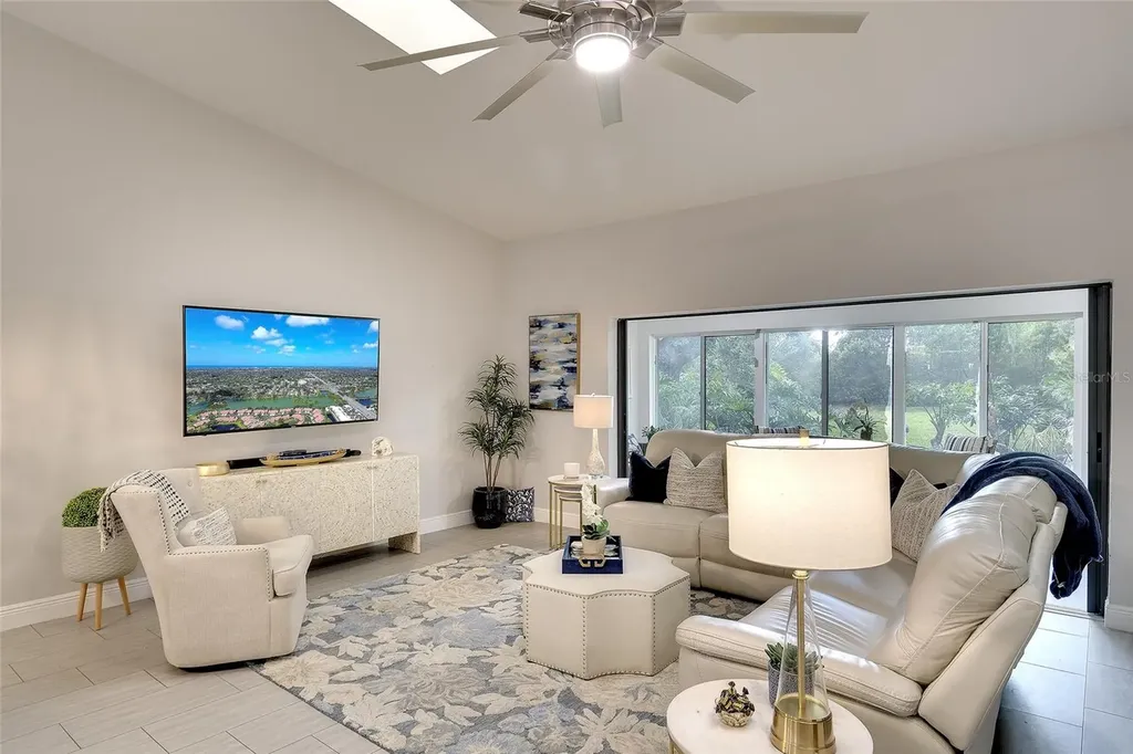 4034 Wilshire Circle E Sarasota FL 34238